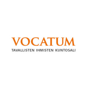 Vocatum-kuntosalin logo oranssilla tekstillä ja slogan Tavallisten ihmisten kuntosali